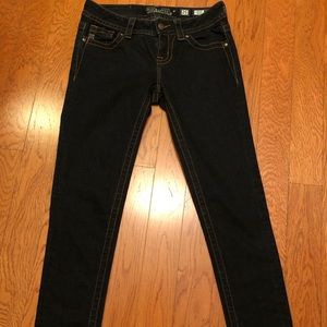 Miss Me Mid-Rise skinny jeans. Size 25 short